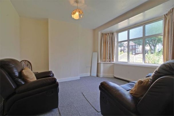 Holyhead Road, Coventry - - Photo 1