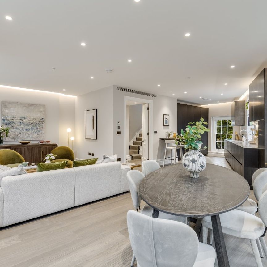 St. Johns Wood High Street, St John's Wood, London, NW8 7SH - Photo 1