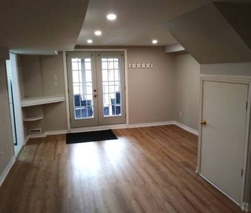 One bedroom basement apartment - Photo 1