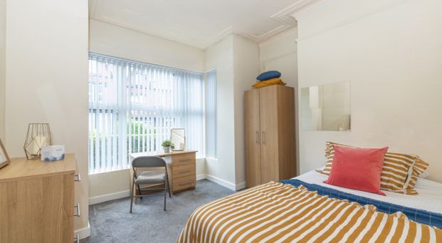 45 Headingley Avenue, Headingley, Leeds, LS6 3ER - Photo 1