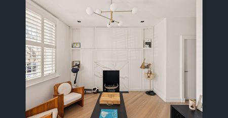 Reimagined Victorian home of contemporary elegance - Photo 2