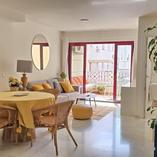 Middle Floor Apartment | Nerja | €1.000/Month - Photo 1