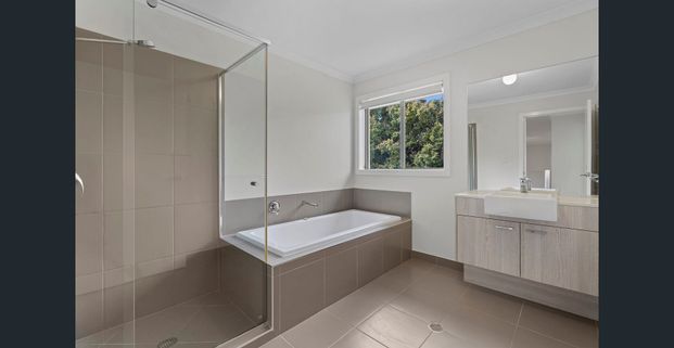 New Executive Residence at Rochedale - Photo 1