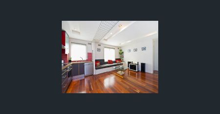 Bargain 1 Bedroom Pad in Inner West Hotspot - Photo 5