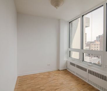 1975 Maisonneuve Blvd West - Photo 5