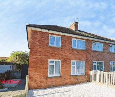 3 bedroom semi-detached house to rent - Photo 4