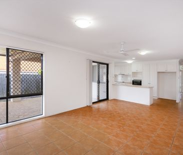 204 Saturn Crescent, Bridgeman Downs QLD 4035 - House For Rent | Do... - Photo 2