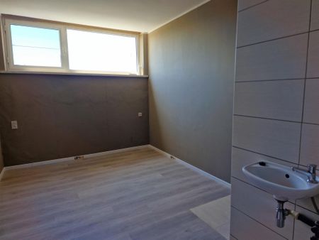 Studio met aparte slaapkamer op de 2e verdieping te Turnhout - Foto 4