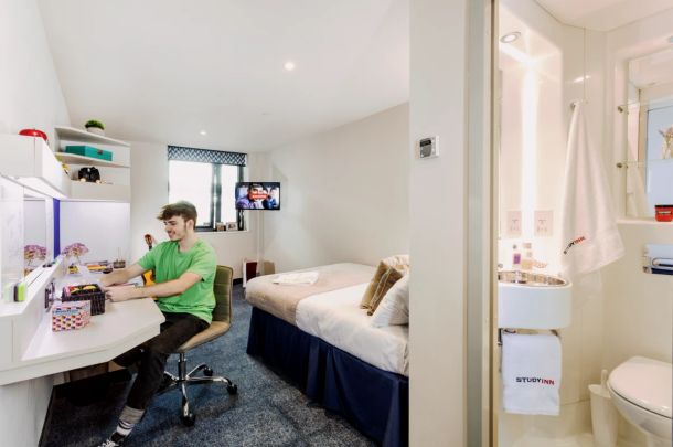 Diamond Ensuite Serviced Apartment - Photo 1