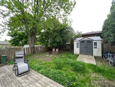 Detached Home For Lease | X9294846 - Photo 2