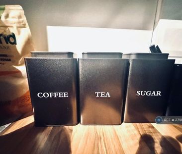 1 bedroom in a house share to rent - Photo 6