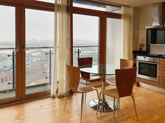 2 bedroom flat to rent - Photo 1
