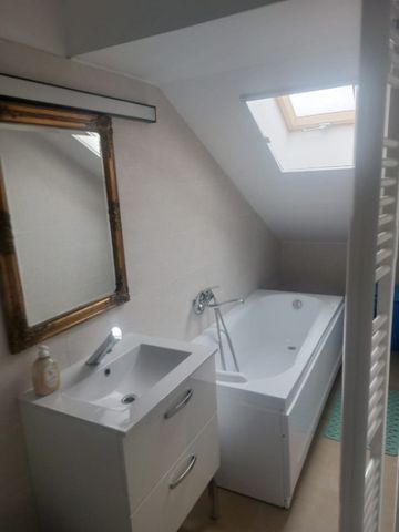 Apartament 3 camere, mansardă in ZONA CENTRALA - Photo 3