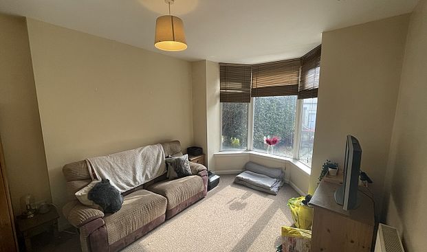 Fantastic Four Bed Student Property - Photo 1