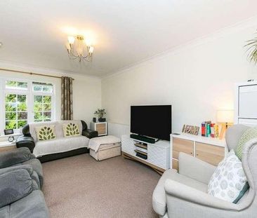 Ivy Drive, Lightwater, GU18 - Photo 6