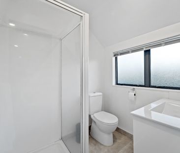 Spacious Family Living - Photo 4