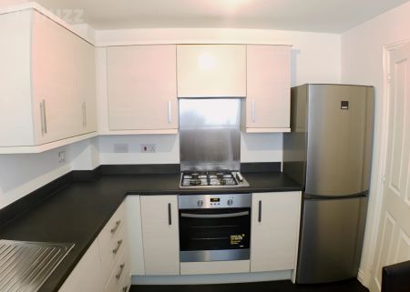 Entire Place·3B3B···9 Lancers Walk - Photo 3