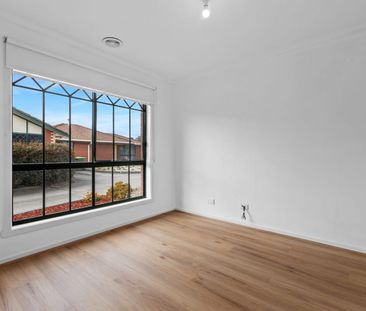 Modern Comfort in Epping - Photo 4