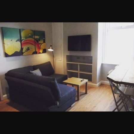 St Marks Road, Preston - Photo 3