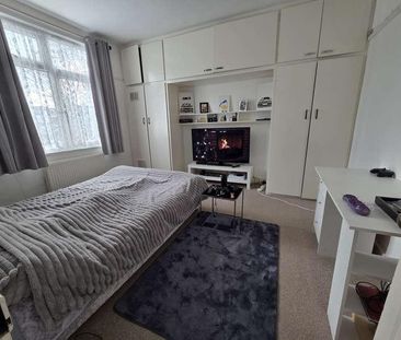 Harrow, HA1 - Photo 3