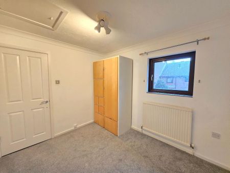 3 bedroom semi-detached house to rent - Photo 4