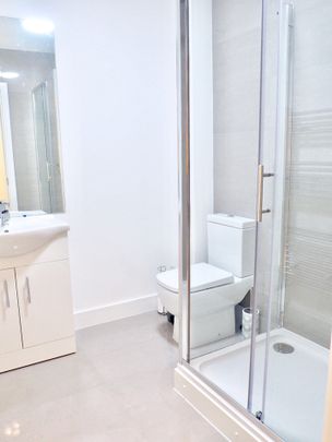 Studio Flat, Claremont Road, NW2 - Photo 1