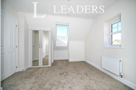 4 bedroom townhouse to rent - Photo 3