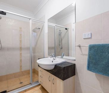 Modern Townhome Living with Private Balcony & Courtyard - Photo 5