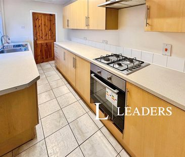 2 bedroom house to rent Ivy House Road, Stoke-on-Trent, Staffordshi... - Photo 2