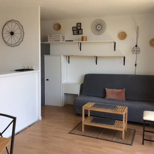 T2 MEUBLE CHARTRONS - Photo 1