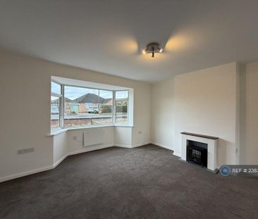 3 bedroom semi-detached house to rent - Photo 5