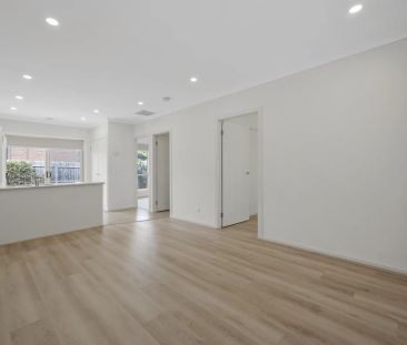 Stylish, Private & Perfectly Positioned - Photo 1