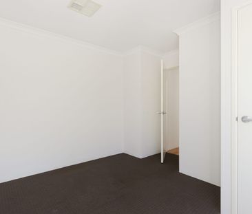 LAKELANDS 3X2 HOME FOR LEASE - Photo 4