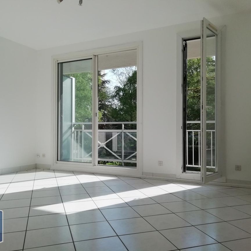 Location Appartement 4 pièces 72m² ST MARTIN D HERES 38400 - Photo 1