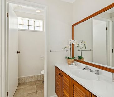 6 Vivyan Close, Denistone NSW 2114 - House For Rent | Domain - Photo 6