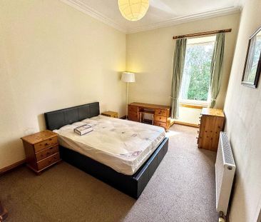 1 Bed, Flat - Photo 4