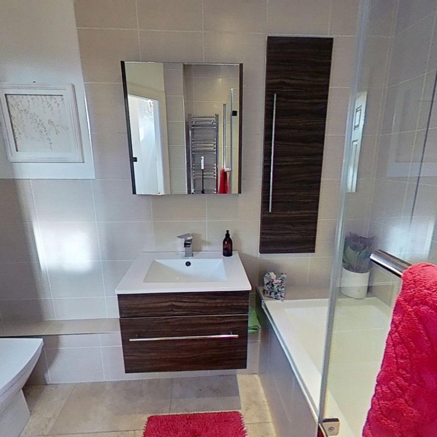 2 bedroom terraced house to rent - Photo 1