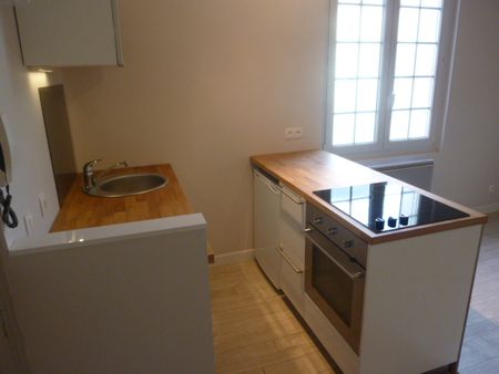 Location Appartement 1 pièce 28m² TOURS 37000 - Photo 4