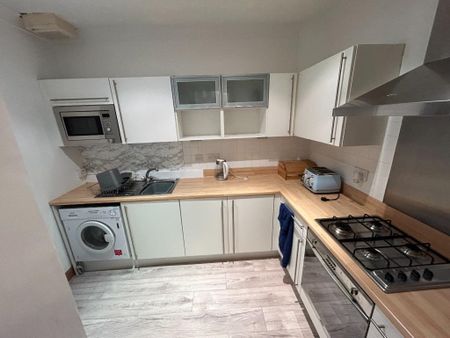 2 bedroom flat to rent - Photo 5