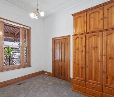 Three Bedroom Victorian Home Close To Chapel Street - Photo 2