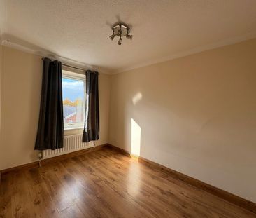 Maisonette to rent on - Photo 3