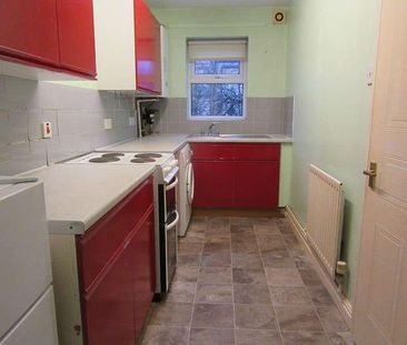 Alexandra Road South, Manchester, M16 - Photo 4