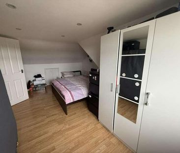 Waterfall Road, London, N11 - Photo 2