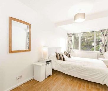 Park Village East, Regent's, NW1 - Photo 2
