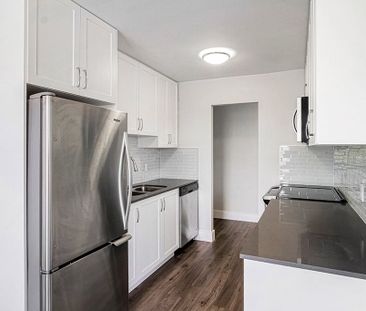 Colonial House - Photo 6