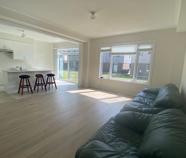 For Lease - 36 Rochester Drive, Barrie, Ontario - Photo 5