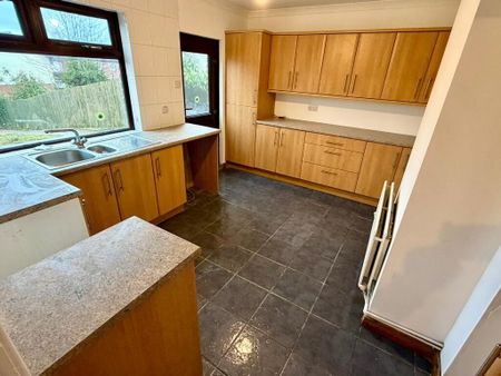 53 Rathcoole Drive, Newtownabbey, BT37 9AH - Photo 2