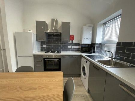 2 bedroom house share to rent - Photo 5