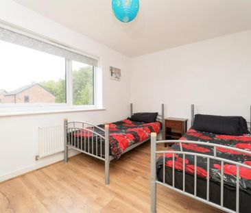 2 Bed Semi-Detached House, Lawnswood Road, M12 - Photo 5