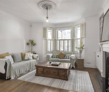 4 bedroom end of terrace house to rent - Photo 4